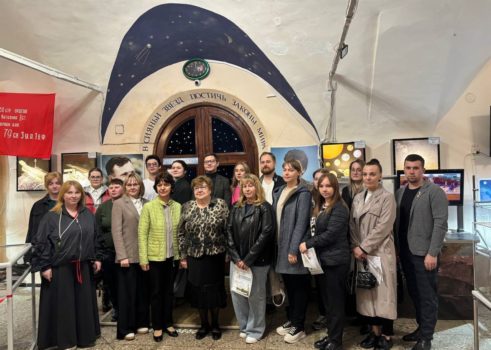 «В сияньи звезд постичь законы мира «