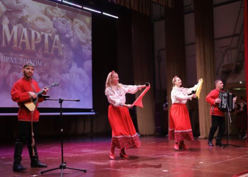 «Праздничный концерт ,посвященный Международному женскому дню»
